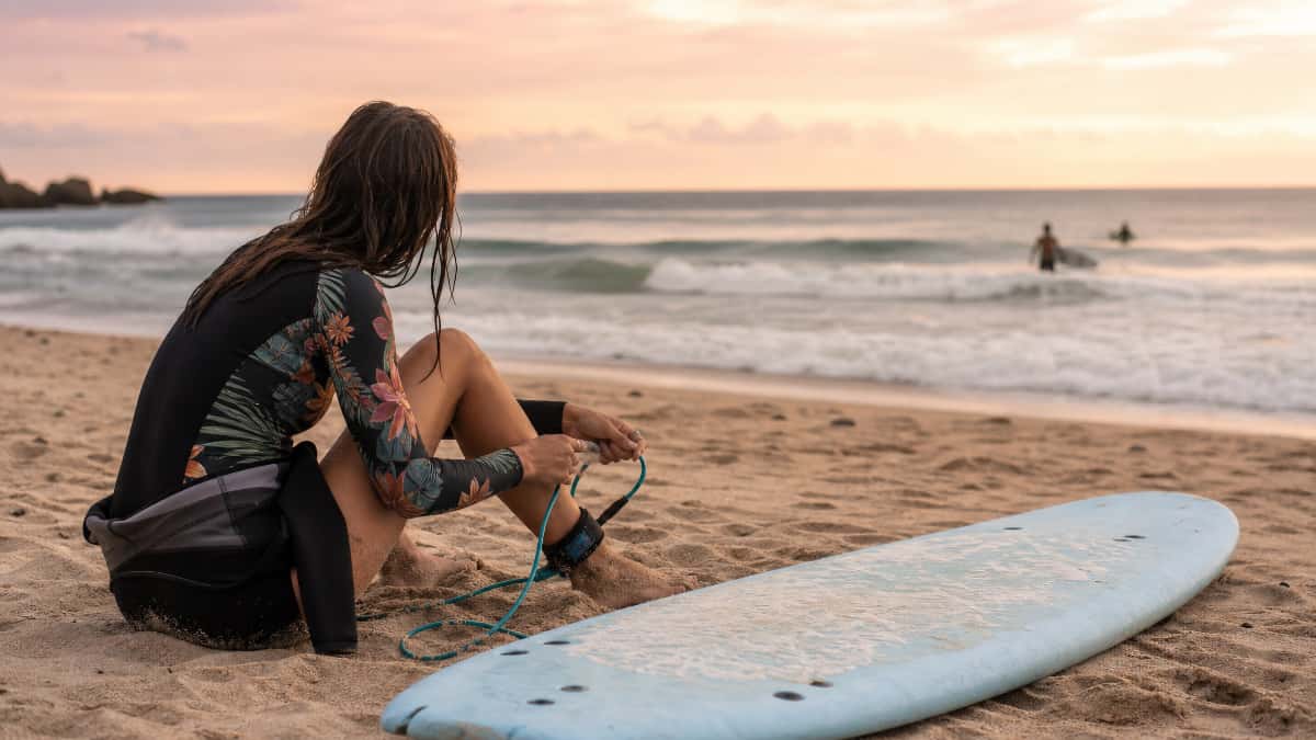 Premier surf trip : où partir pour débuter sans stress